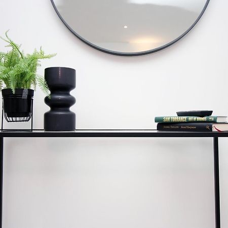 2 Bedroom With Free Parking Swindon Zewnętrze zdjęcie