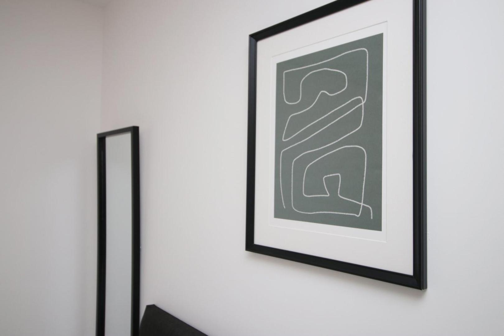 2 Bedroom With Free Parking Swindon Zewnętrze zdjęcie
