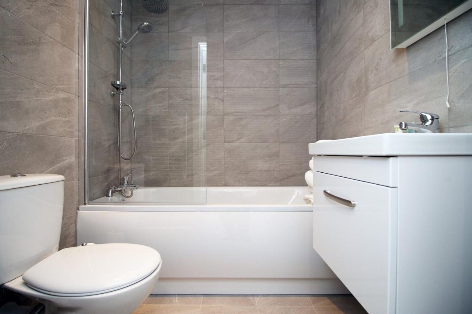 2 Bedroom With Free Parking Swindon Zewnętrze zdjęcie