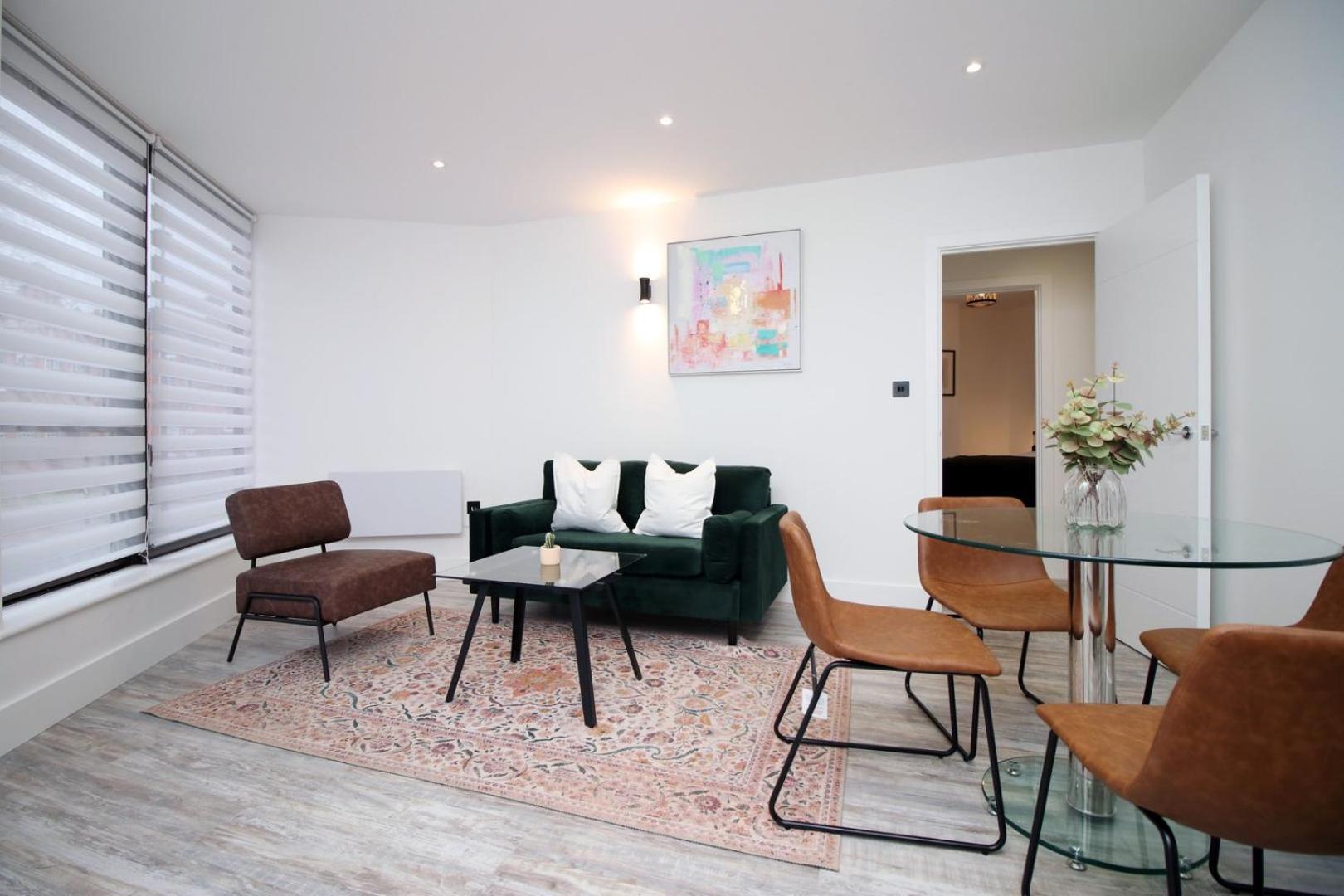 2 Bedroom With Free Parking Swindon Zewnętrze zdjęcie