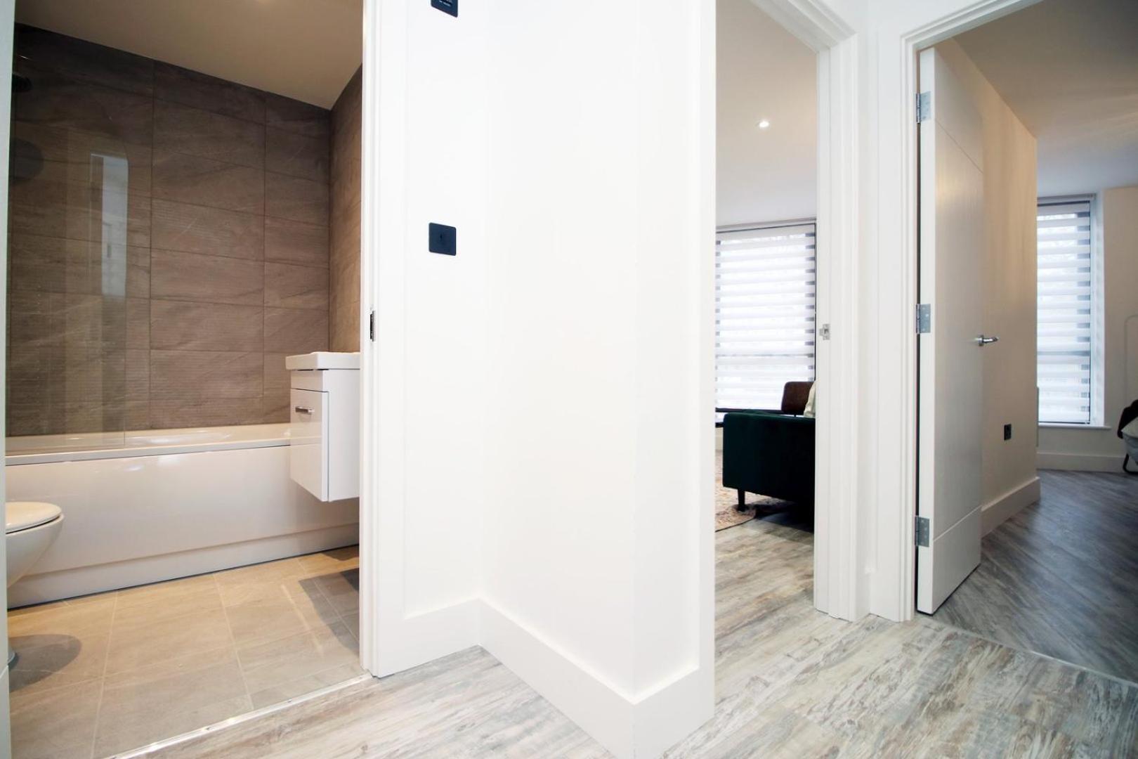 2 Bedroom With Free Parking Swindon Zewnętrze zdjęcie