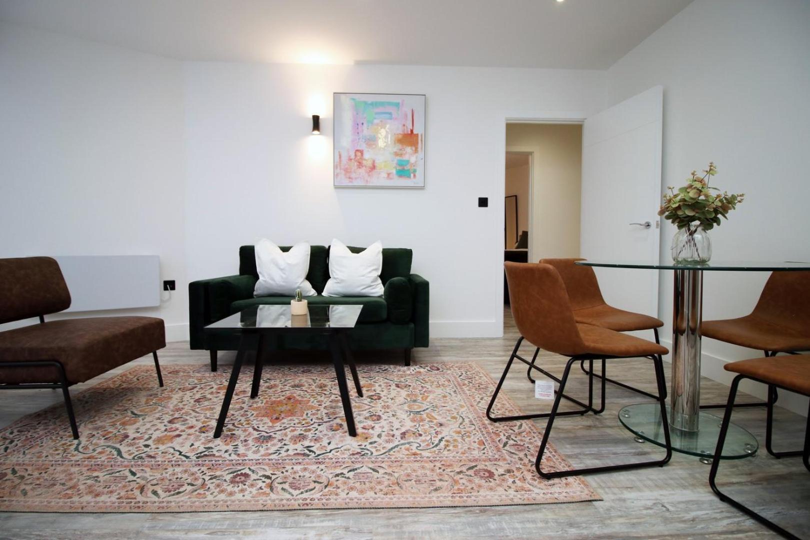 2 Bedroom With Free Parking Swindon Zewnętrze zdjęcie