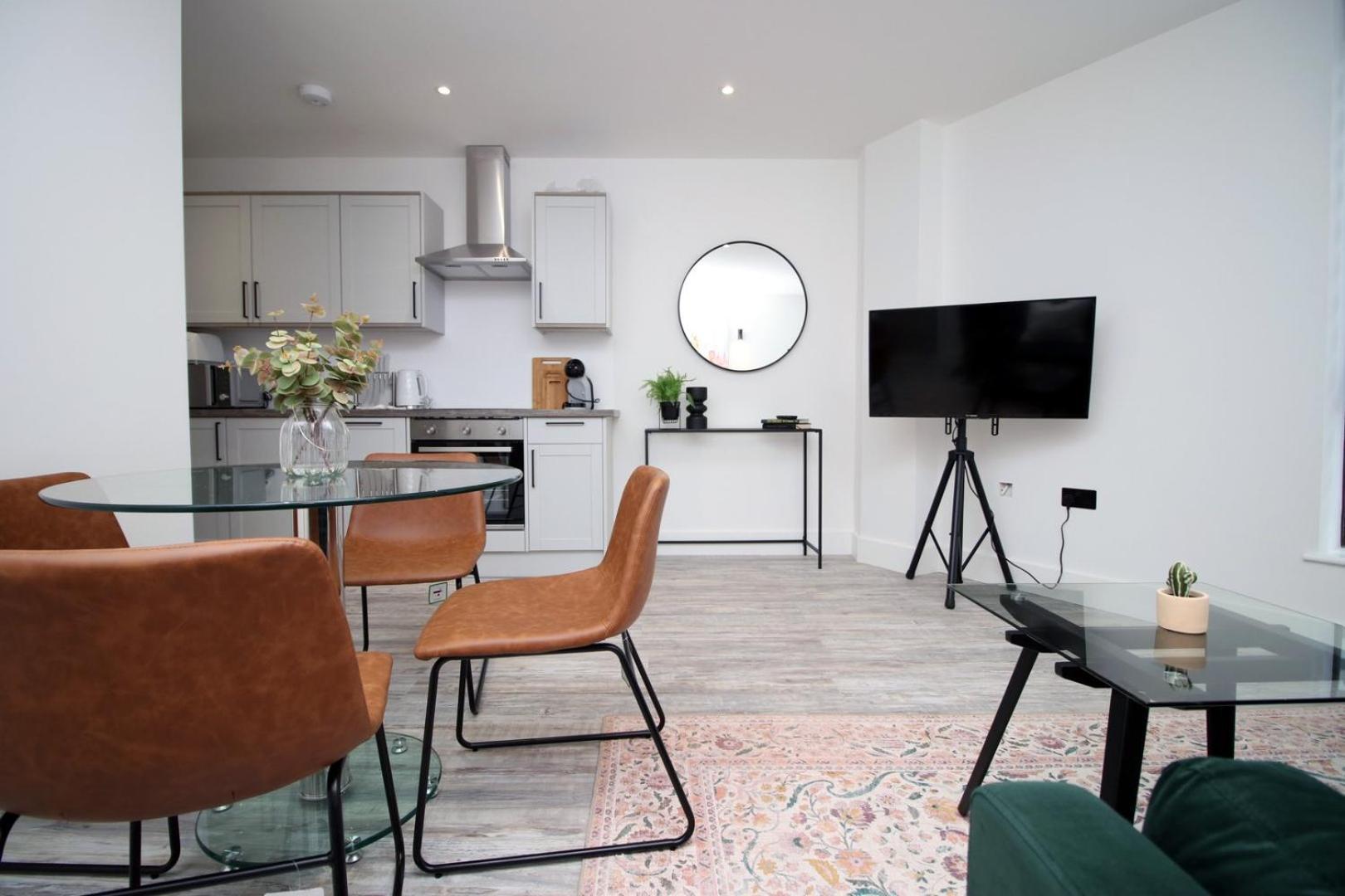 2 Bedroom With Free Parking Swindon Zewnętrze zdjęcie